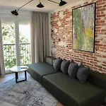 Apartment Black